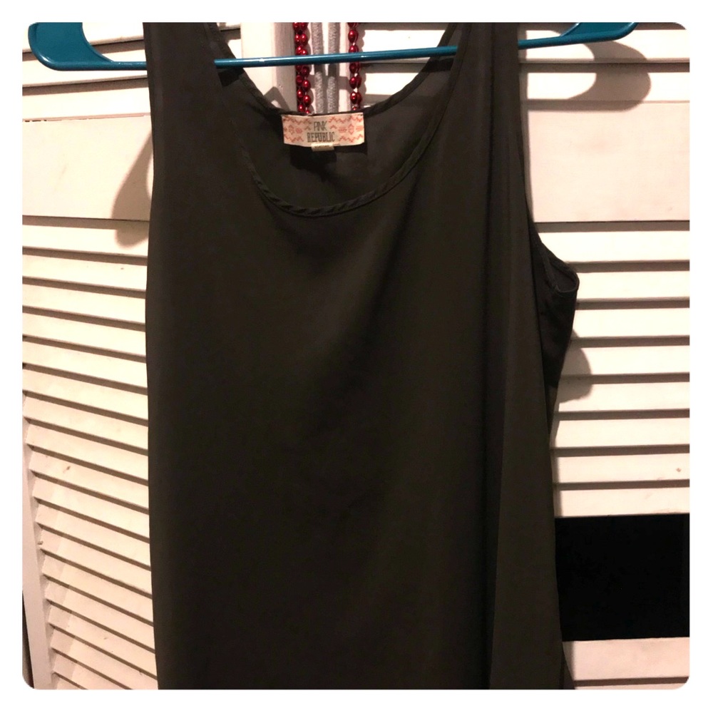 Navy green sleeveless blouse